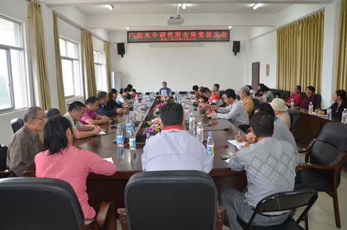 组织全体党员召开学习十八届六中全会精神会议.jpg